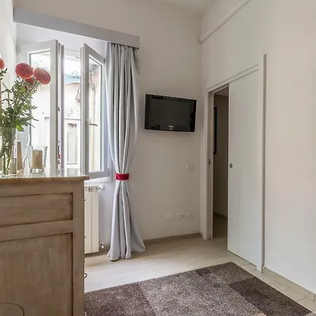 Emma & Olga Apartments -In The City Centre- Florence Exterior photo