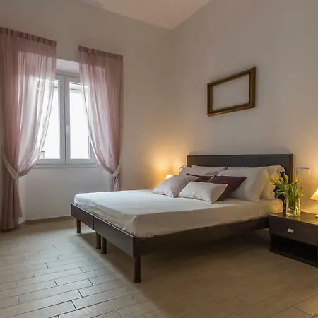 Emma & Olga Apartments -In The City Centre- Florence Exterior photo
